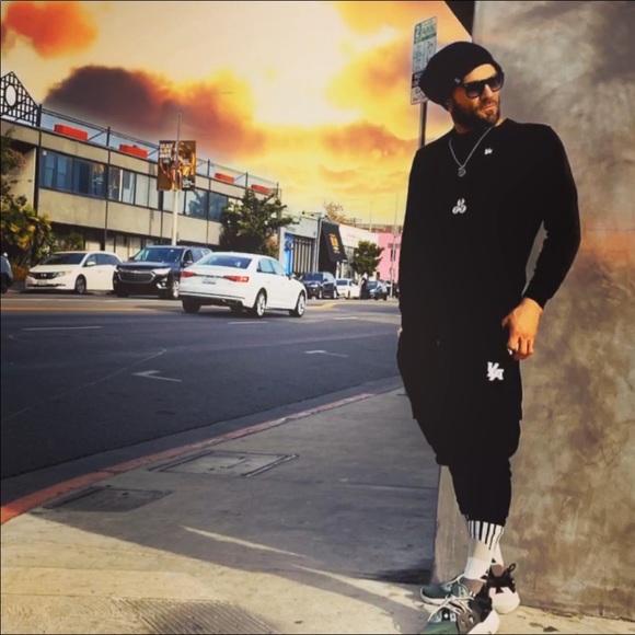 Meet your Posher, Jeremy - Picture 16 of 16